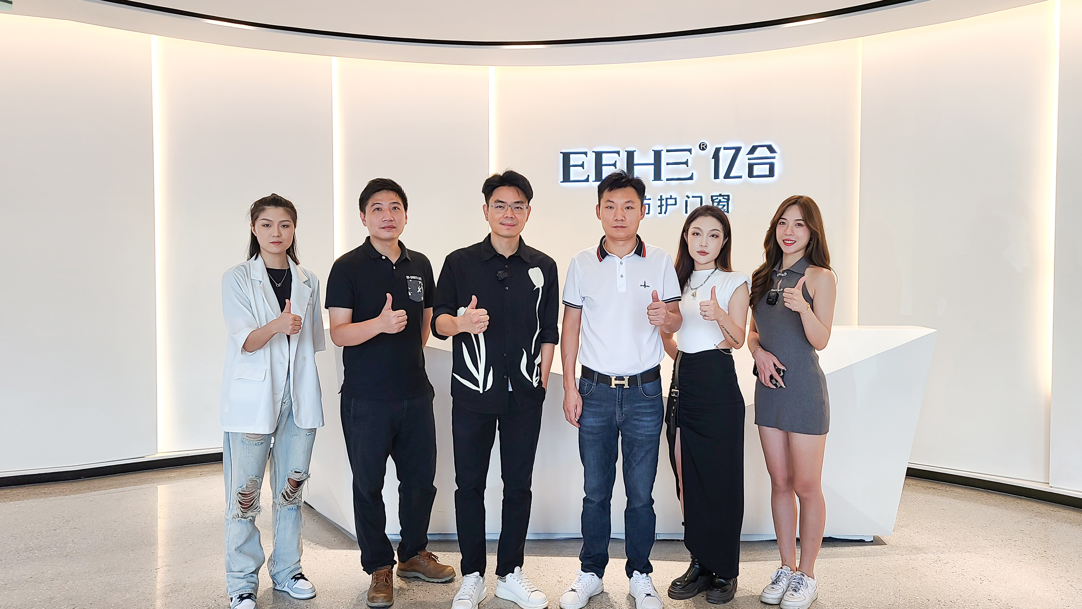 億合門窗大揭秘！大灣區(qū)首席設(shè)計大咖覃思帶你選購優(yōu)質(zhì)的全防護(hù)門窗