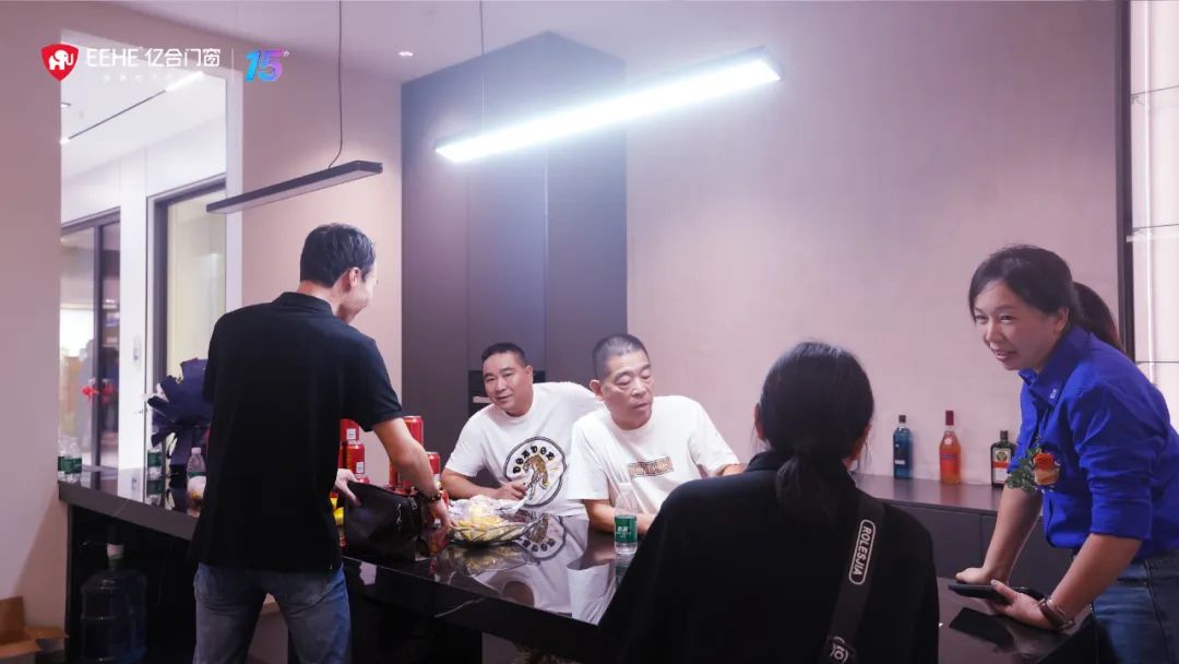 億合門窗五年戰(zhàn)略啟幕：溫州瑞安紅星宏業(yè)駿開(kāi)