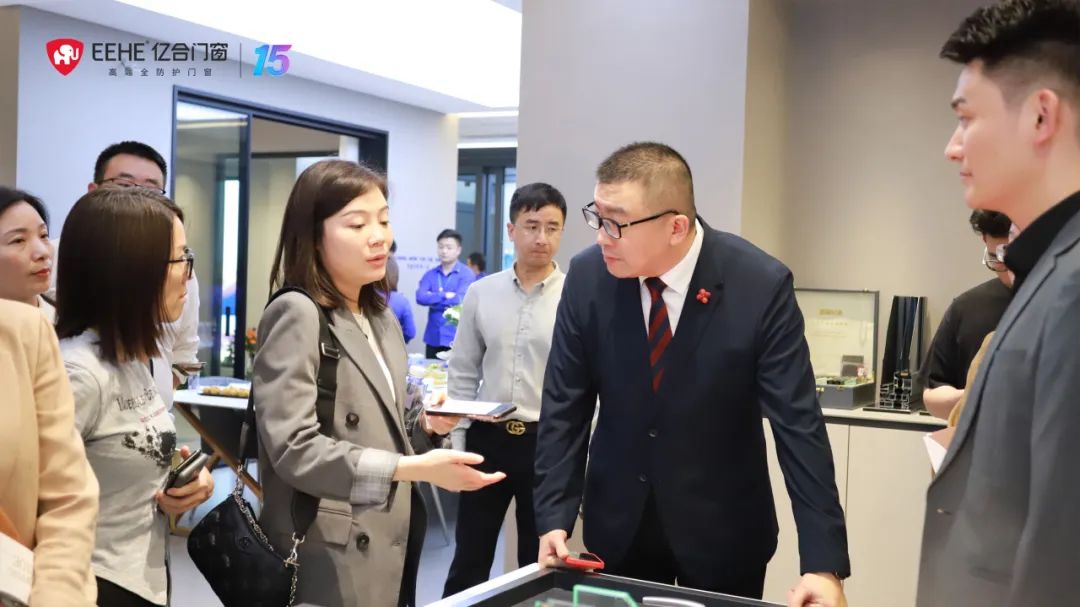 億合門窗攜手百佳聯盟共創輝煌 億合門窗攜手百佳聯盟共創輝煌