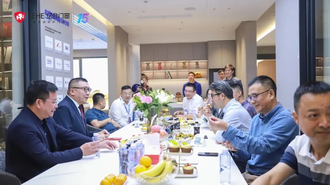 億合門窗攜手百佳聯盟共創輝煌 億合門窗攜手百佳聯盟共創輝煌