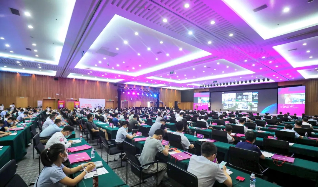 乘風破浪&middot;載譽而歸 | 億合門窗榮獲&ldquo;影響力門窗十大品牌&rdquo;