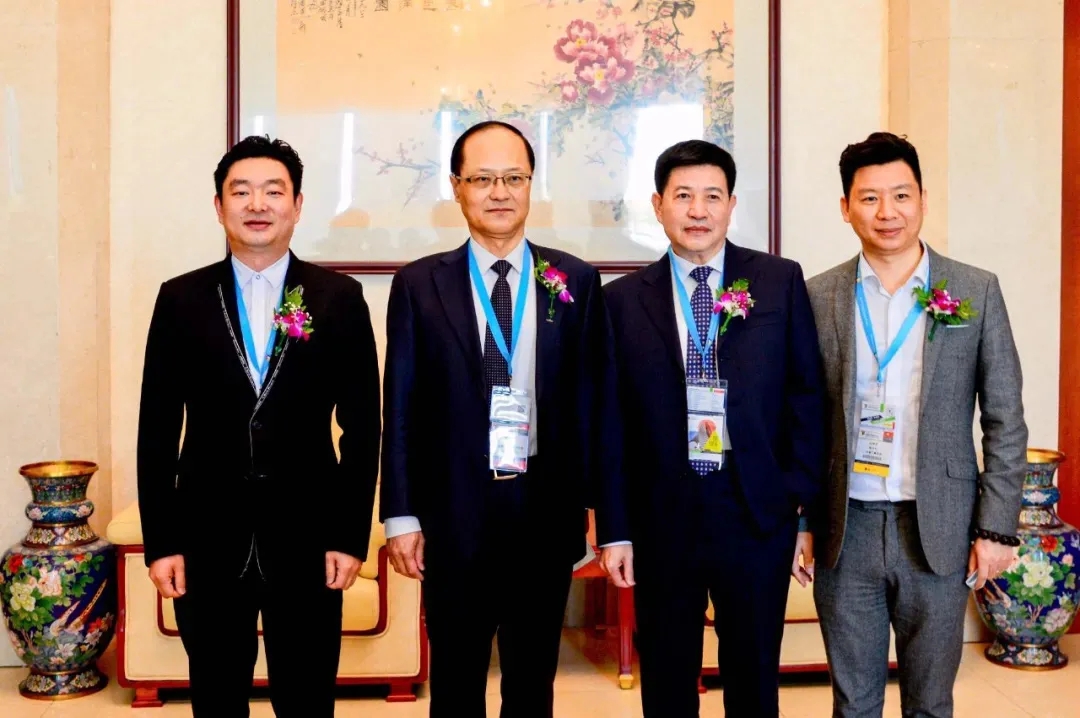 億合門窗榮譽的背后 是億合人的勤勉和堅守